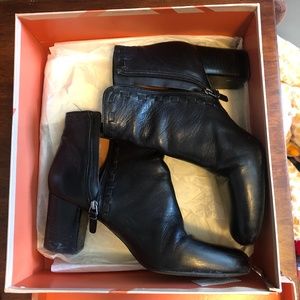 Via Spiga Basil ankle boots sz 10 black